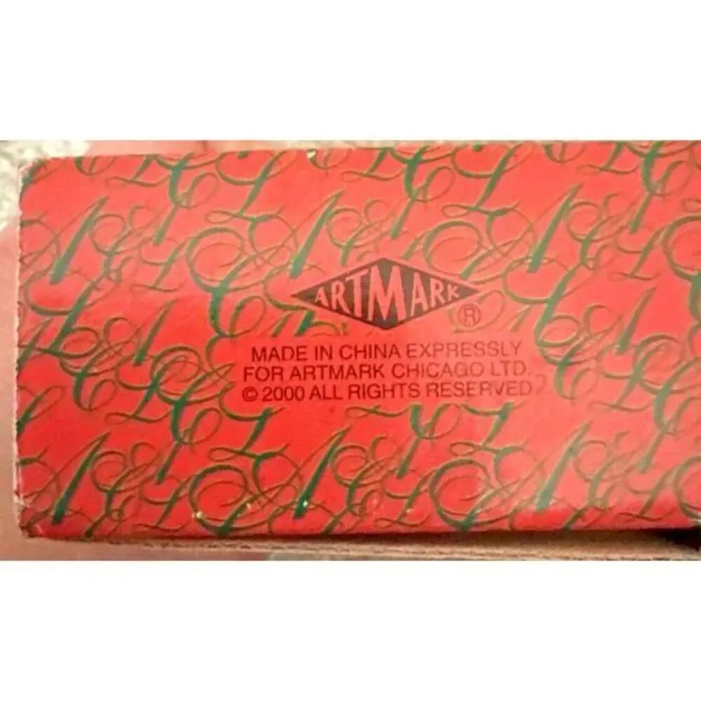 Vintage Artmark Chicago 7x4 Inch Porcelain Holly Candle‎ Holder NIB Holiday